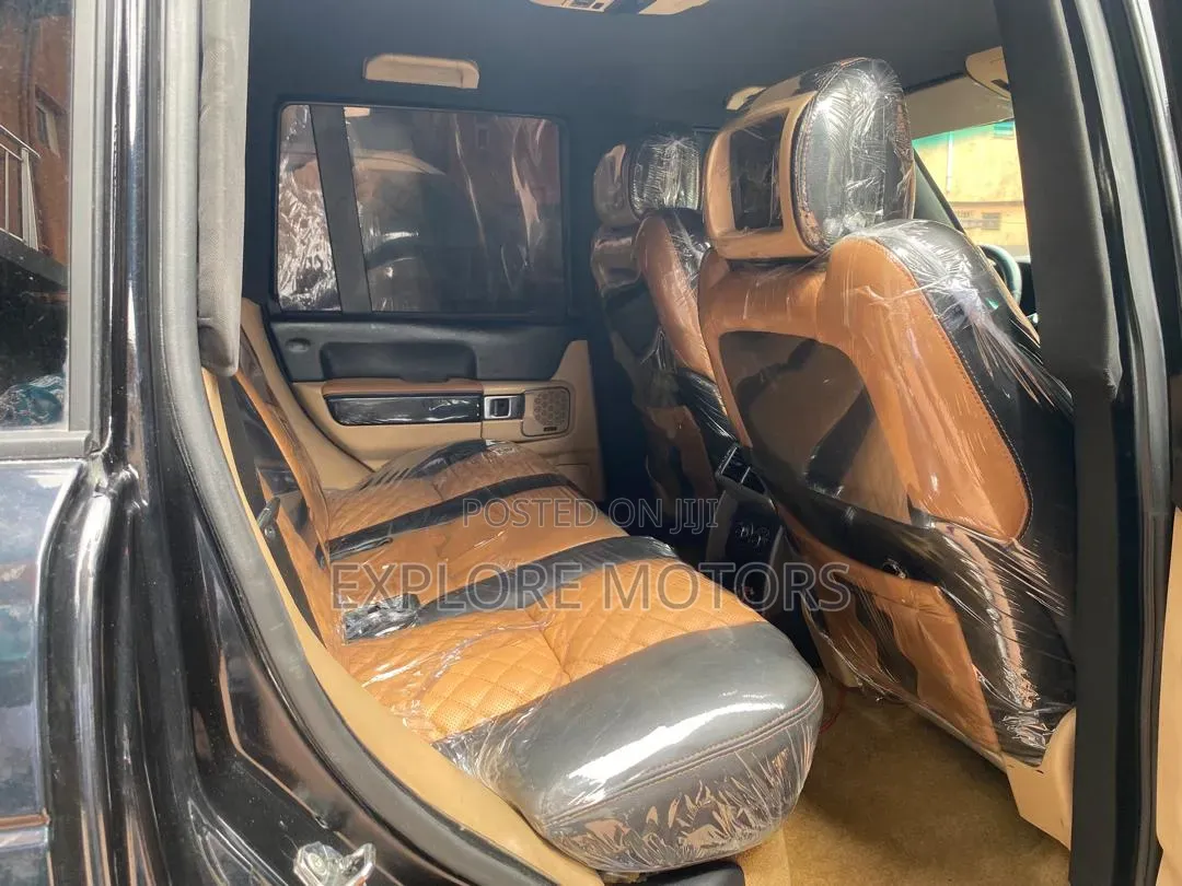 Land Rover Range Rover 2011 Black