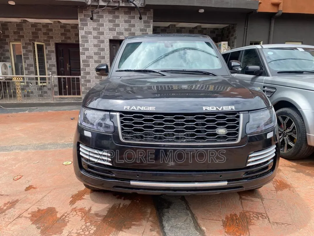 Land Rover Range Rover 2011 Black