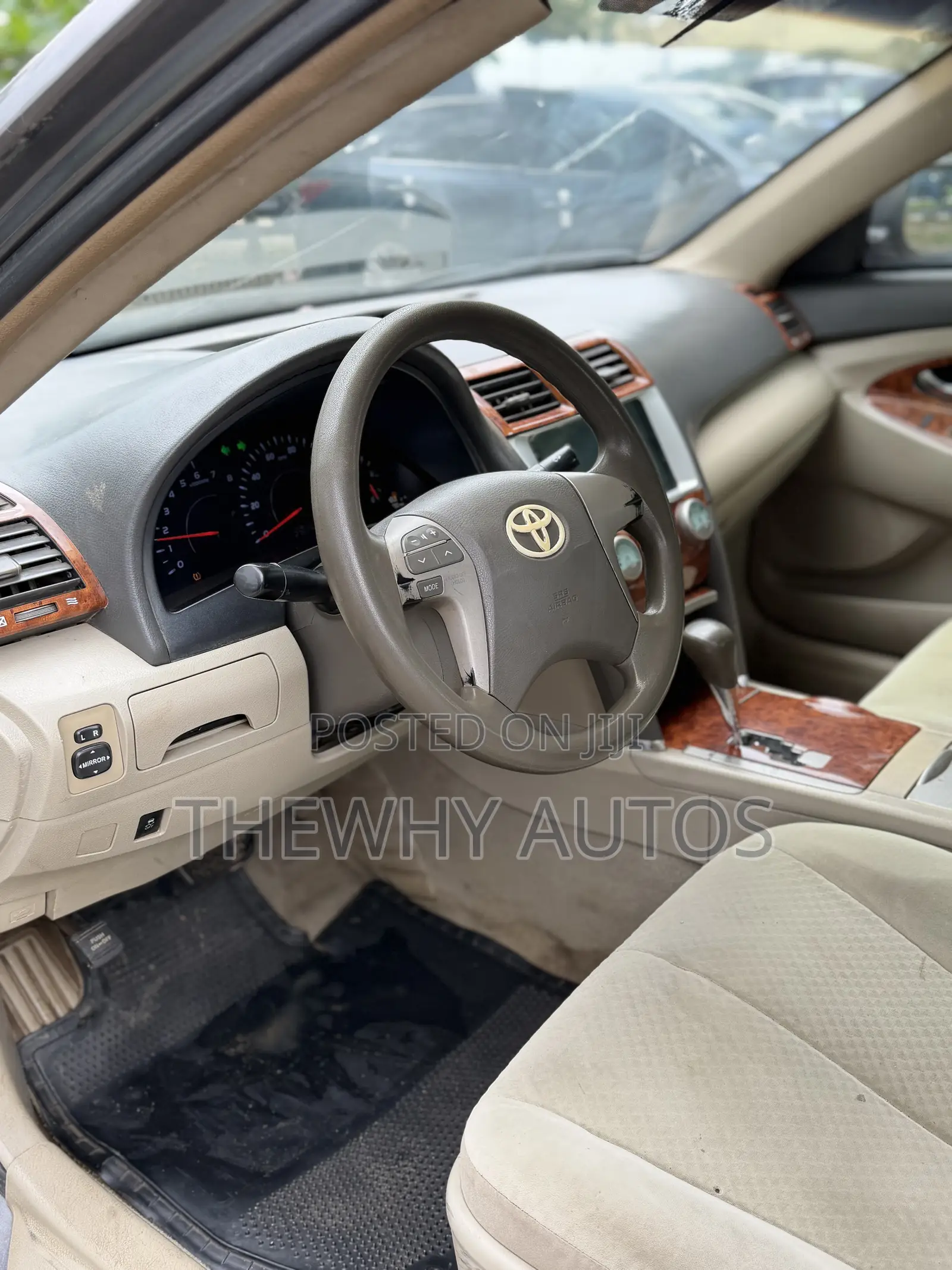 Toyota Camry LE 4dr Sedan (2.5L 4cyl 6AM) 2010 Gray