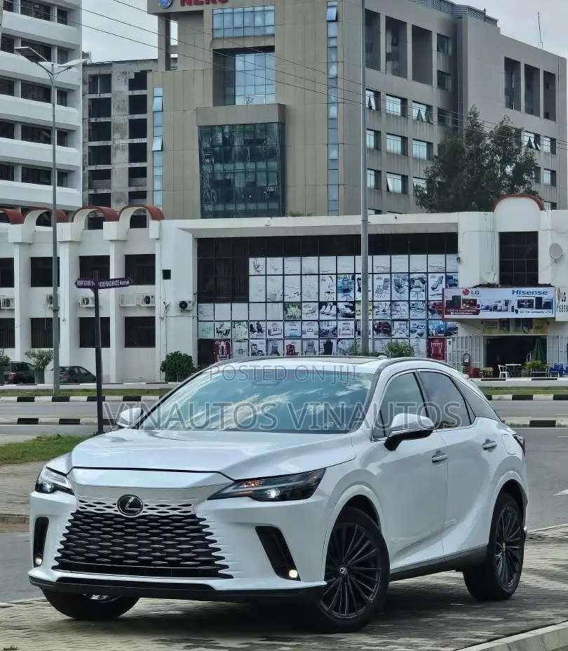 Lexus RX 2025 White