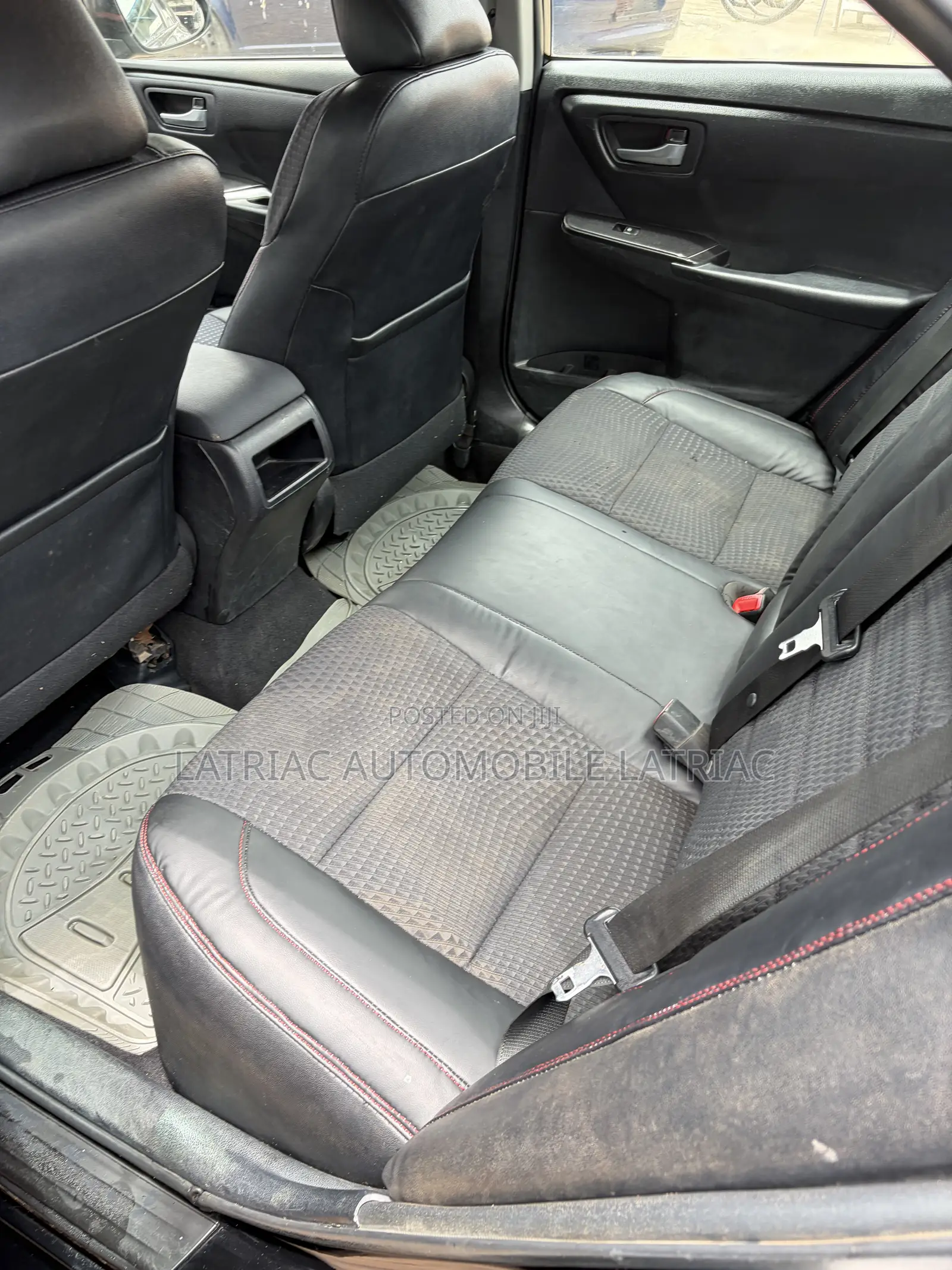 Toyota Camry SE 4dr Sedan (2.5L 4cyl 6A) 2015 Black