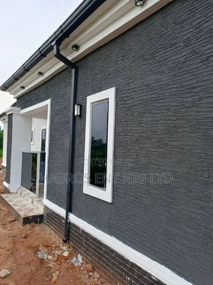 Gravitex (Trowel Paint)