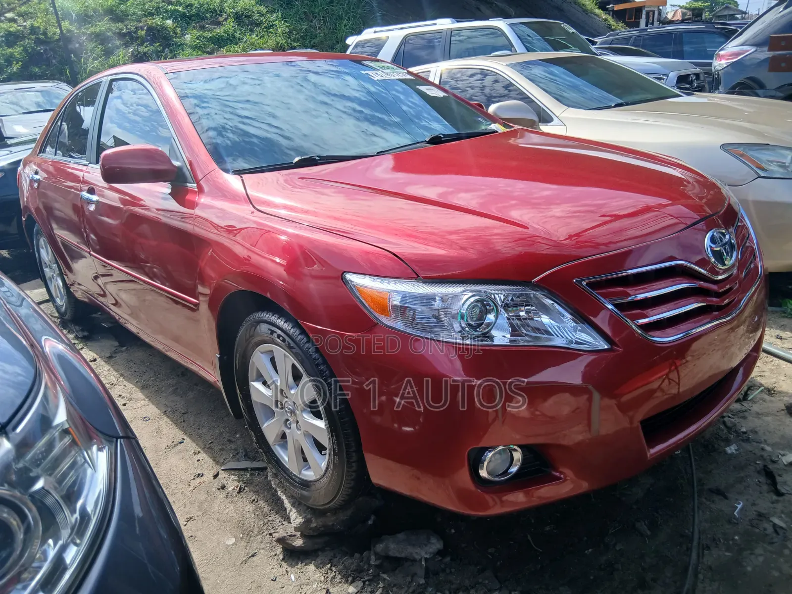 Toyota Camry XLE V6 4dr Sedan (3.5L 6cyl 6AM) 2010 Red