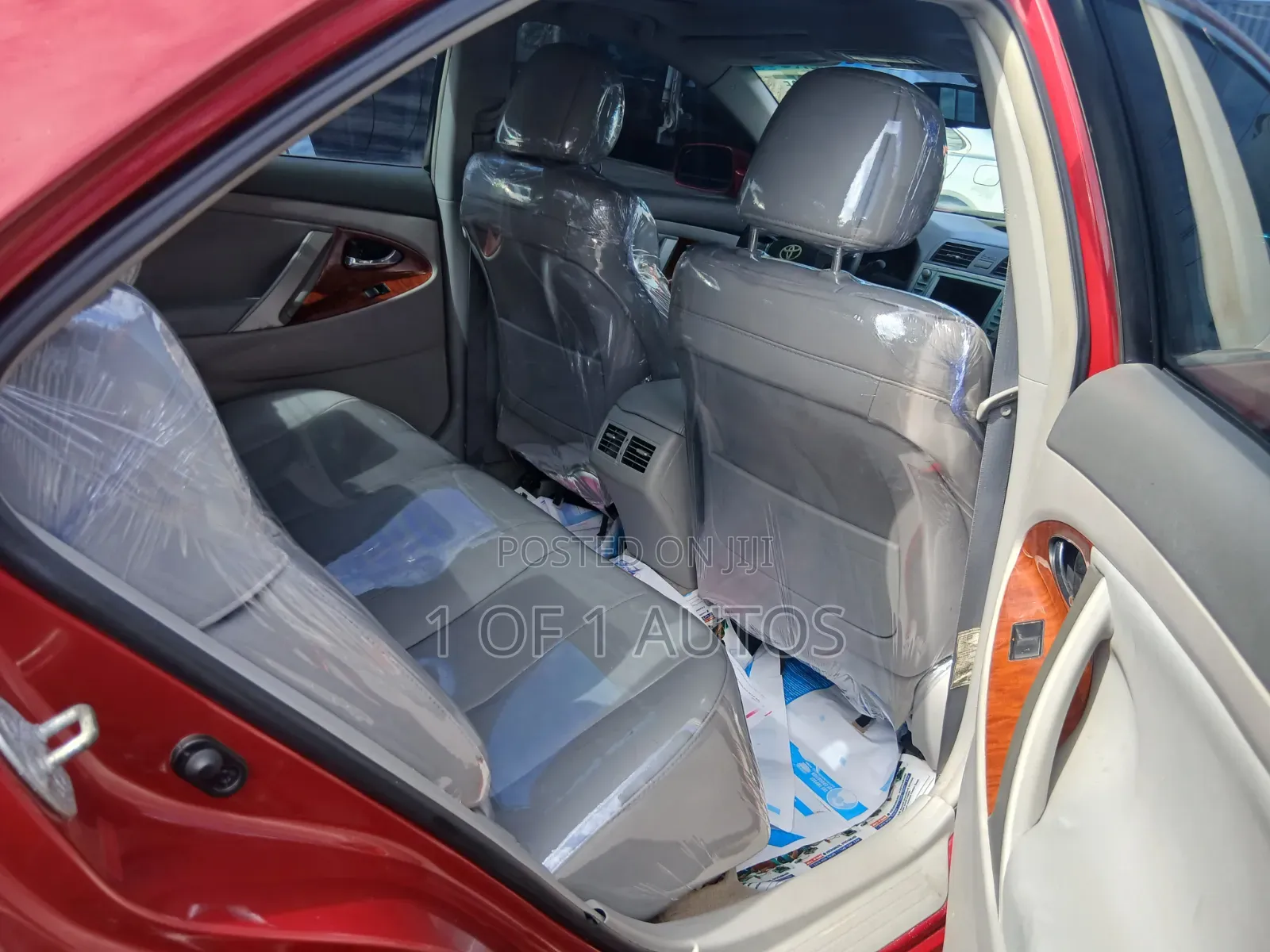 Toyota Camry XLE V6 4dr Sedan (3.5L 6cyl 6AM) 2010 Red