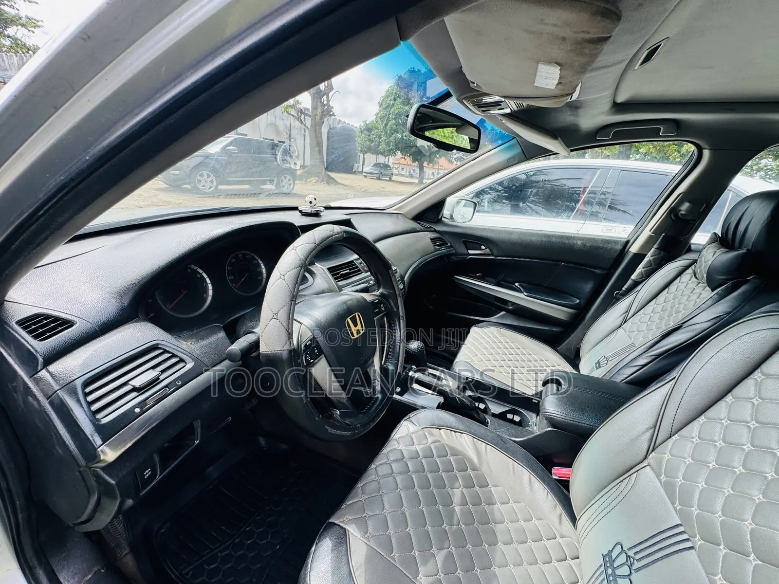 Honda Accord 2010 Silver