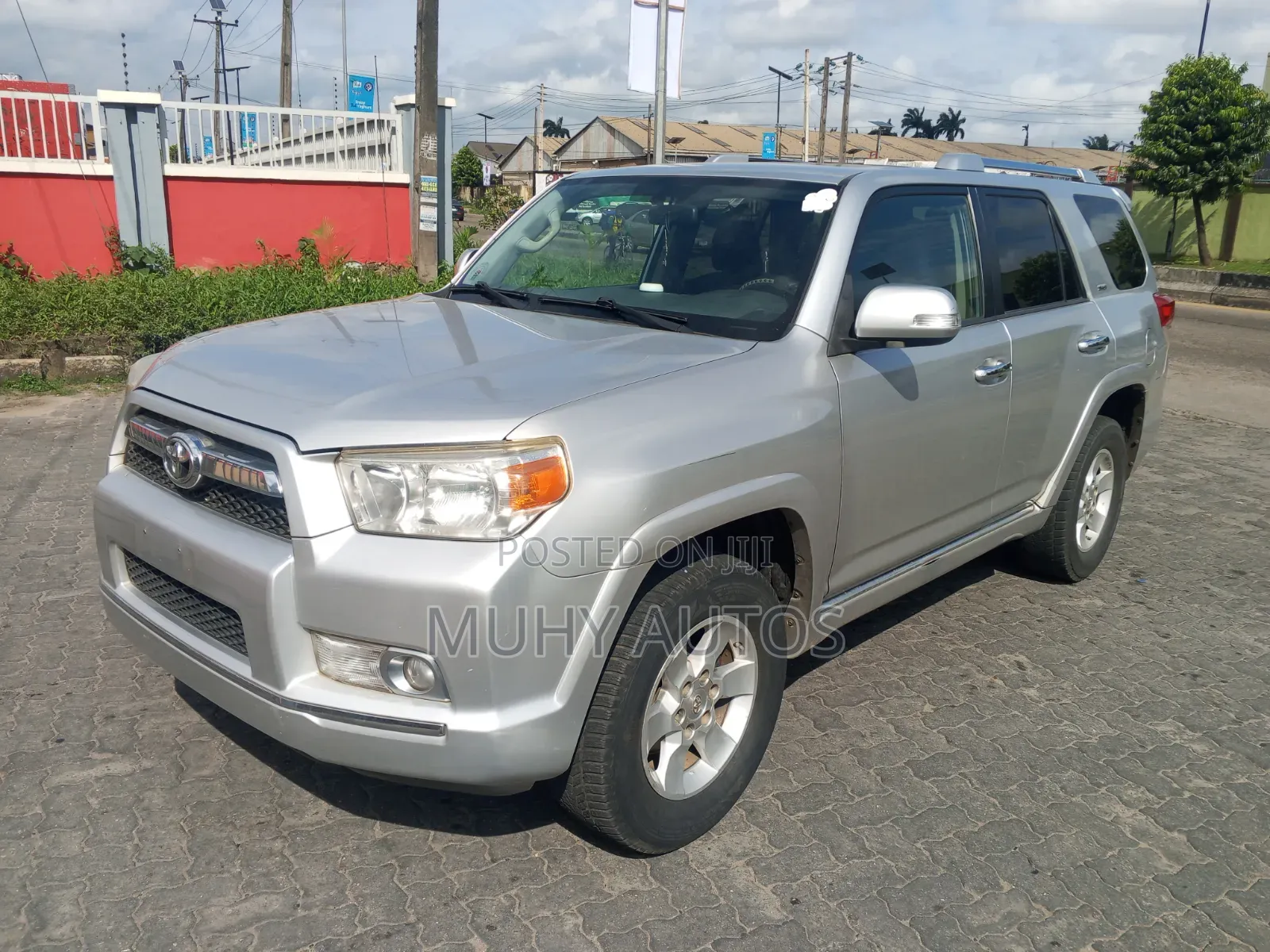 Toyota 4-Runner 2011 White