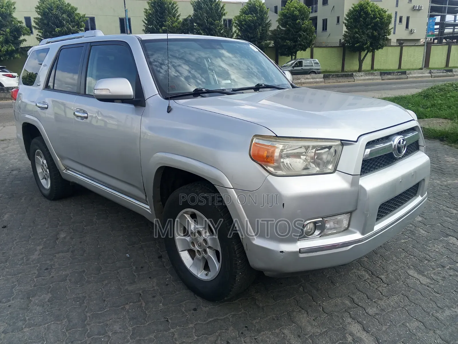 Toyota 4-Runner 2011 White