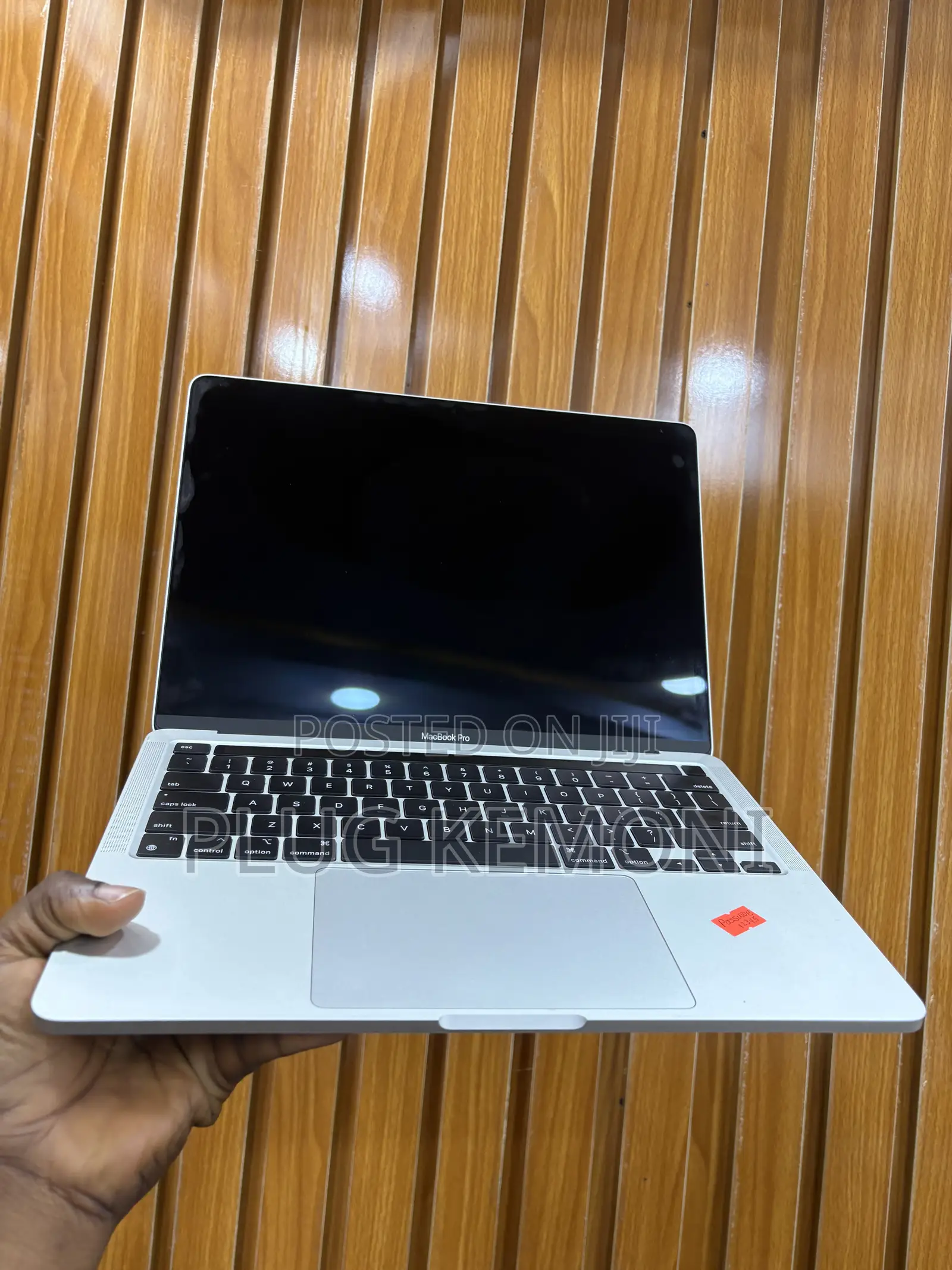 Laptop Apple MacBook Pro 2022 M2 8GB Apple M2 SSD 256GB