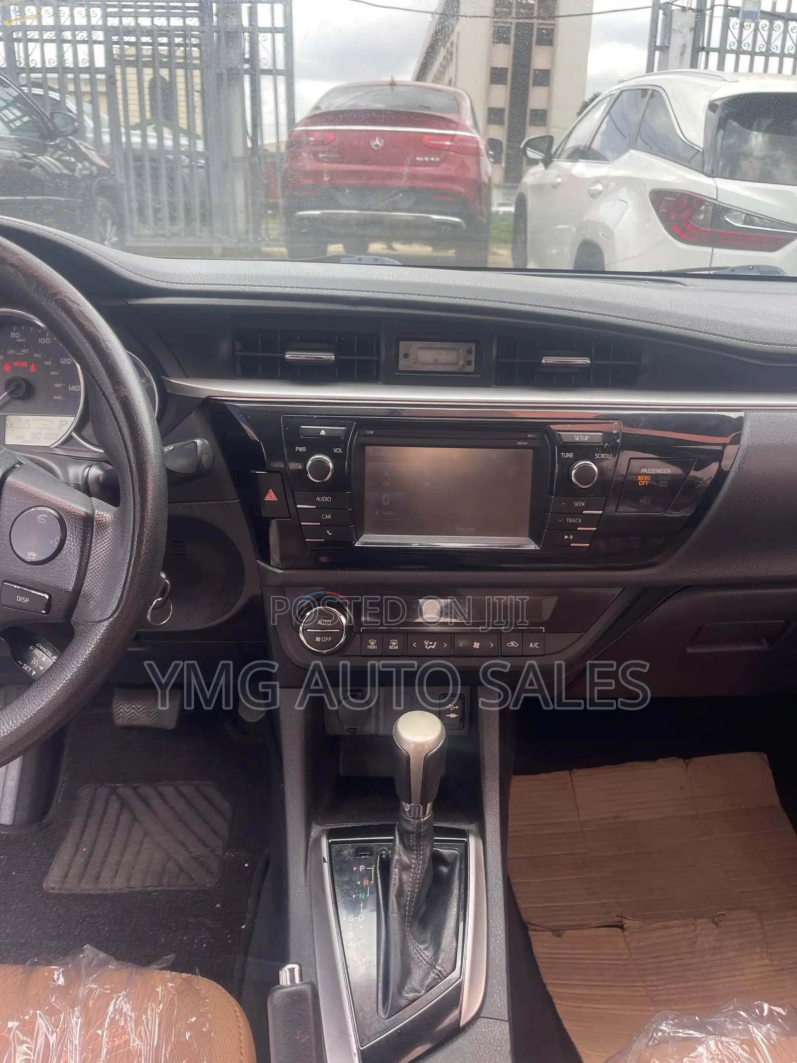 Toyota Corolla LE 4dr Sedan (1.8L 4cyl CVT) 2015 Gray