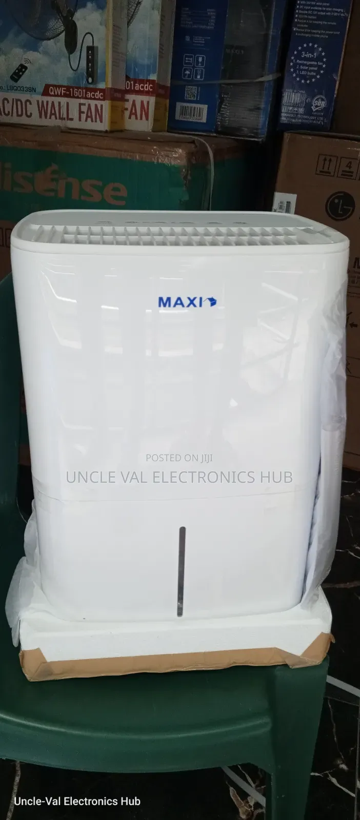 Maxi 12L Dehumidifier (Moisture Damage Preventer)