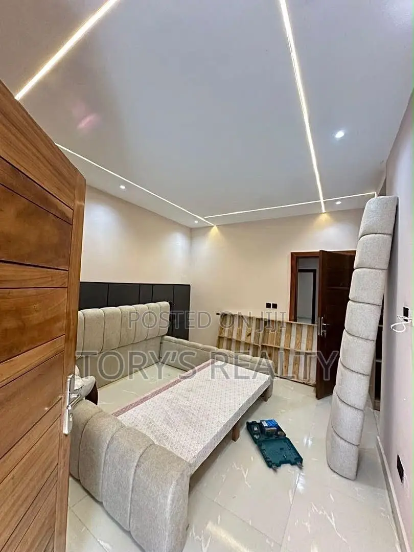 2bdrm Maisonette in Ikate for sale
