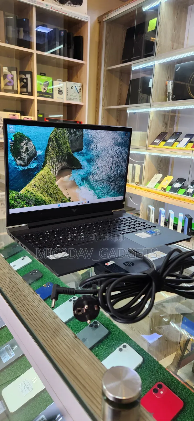 Laptop HP Victus 16 16GB Intel Core i7 SSD 1T