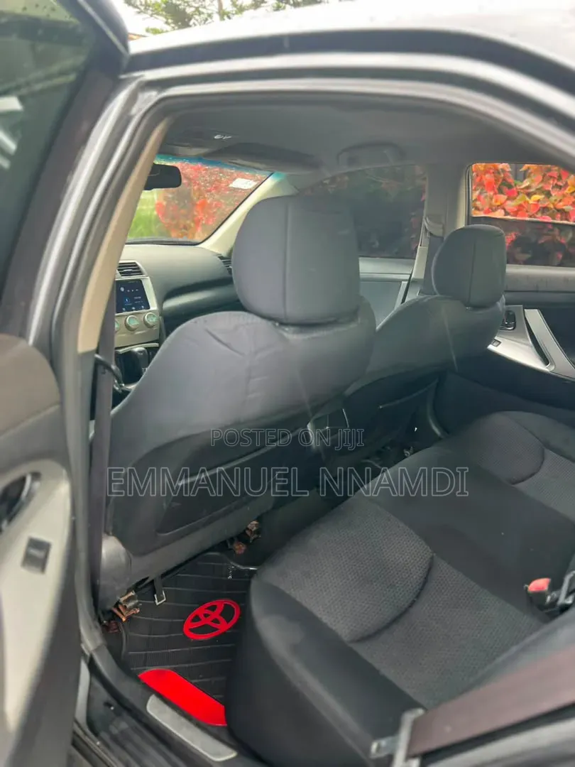 Toyota Camry SE 4dr Sedan (2.4L 4cyl 5A) 2008