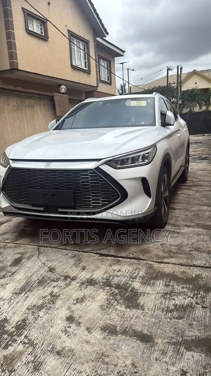 BYD Song Plus 2024 White