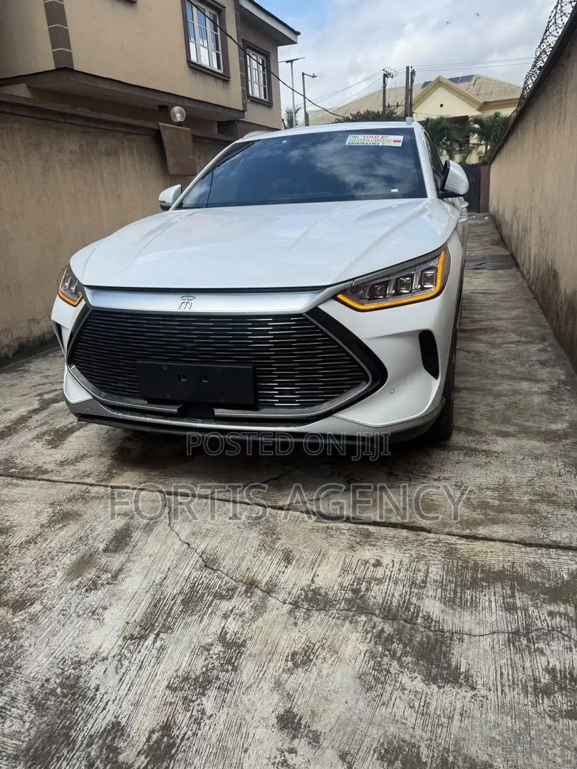 BYD Song Plus 2024 White