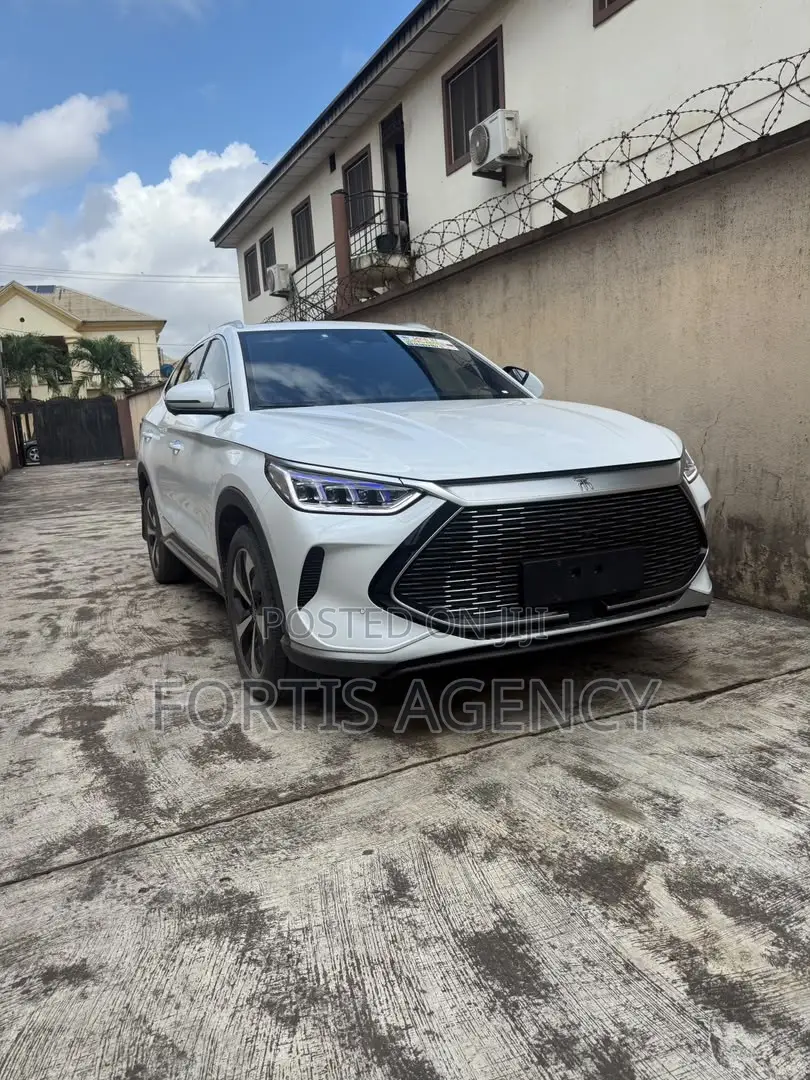 BYD Song Plus 2024 White