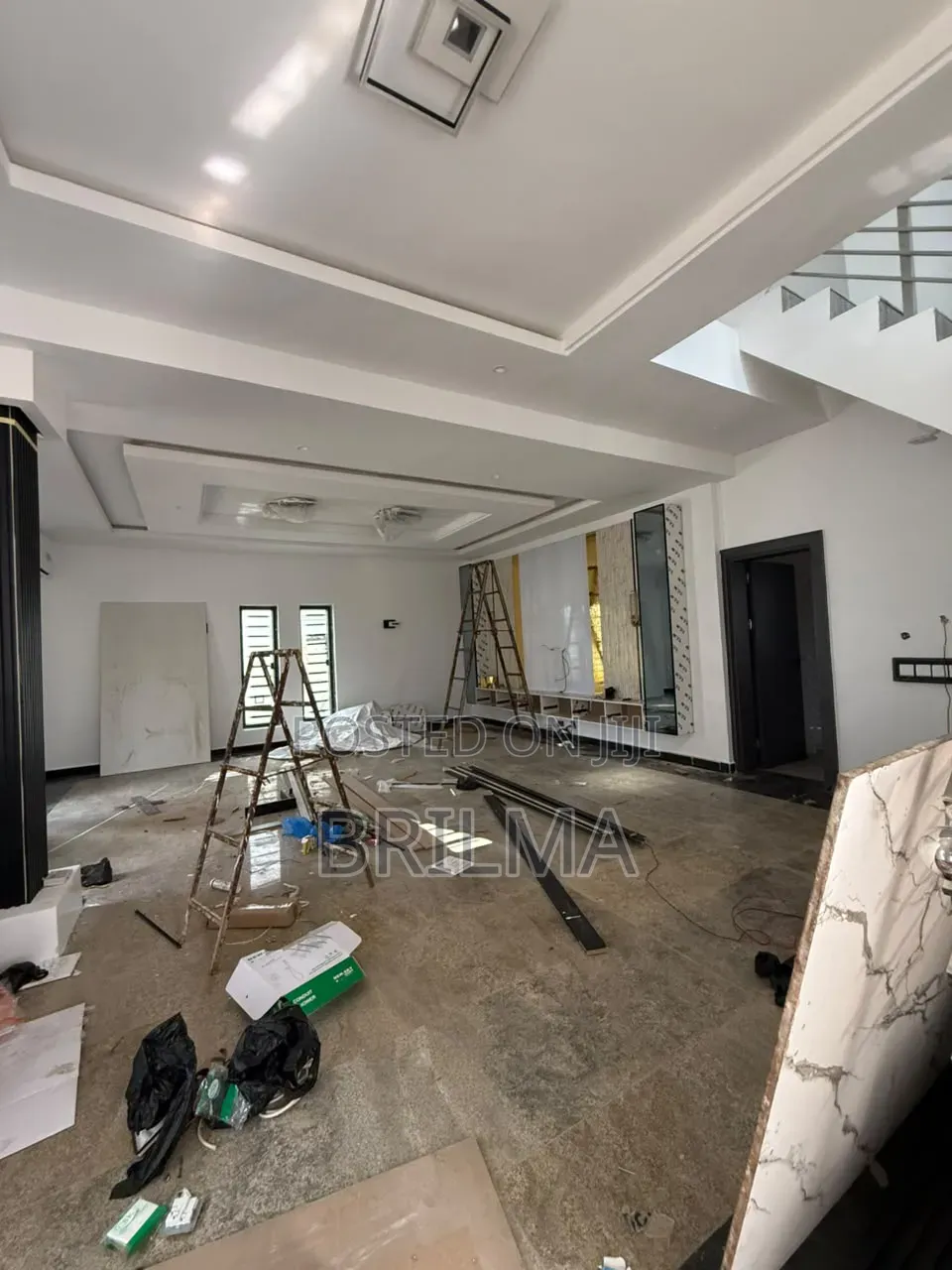 5bdrm Duplex in Guzape District for sale