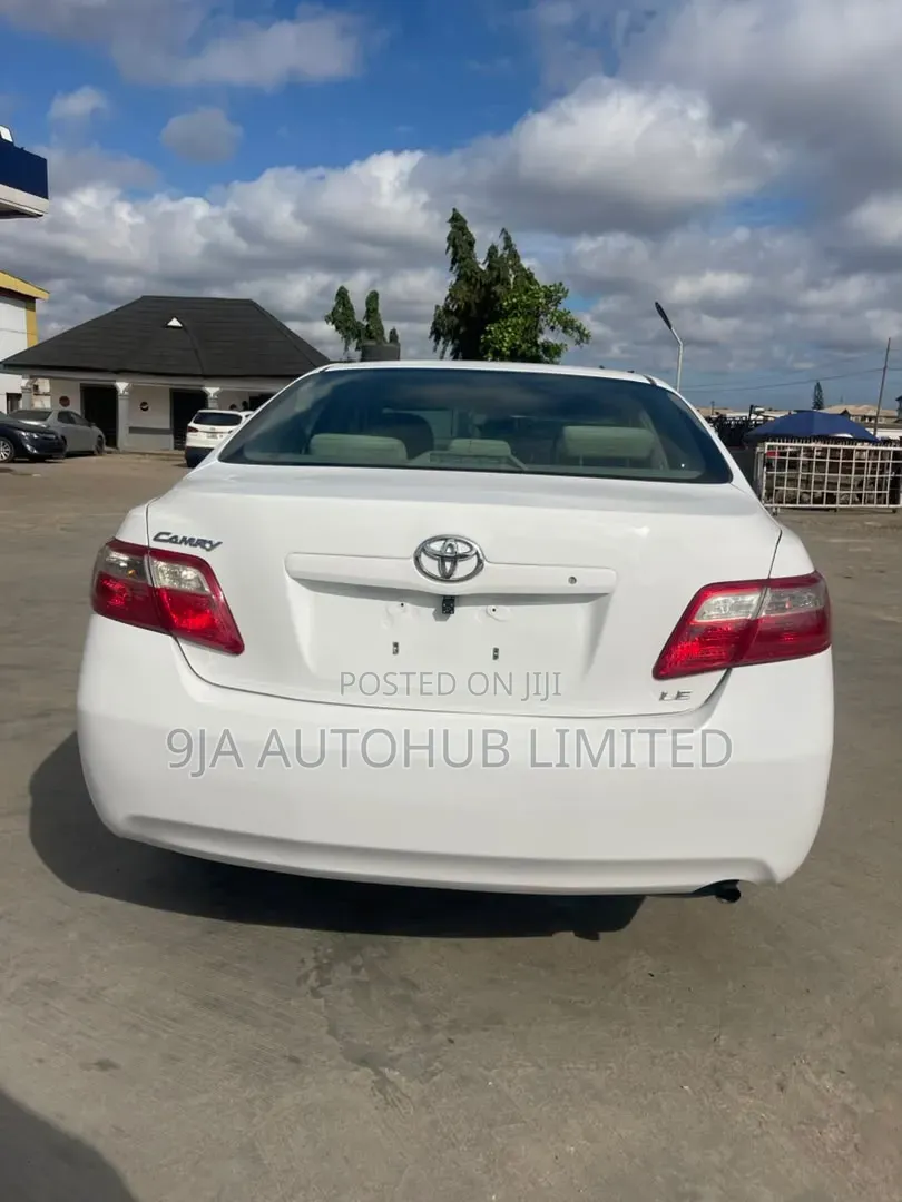 Toyota Camry SE 4dr Sedan (2.4L 4cyl 5A) 2007 White