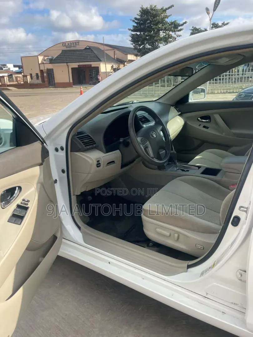 Toyota Camry SE 4dr Sedan (2.4L 4cyl 5A) 2007 White