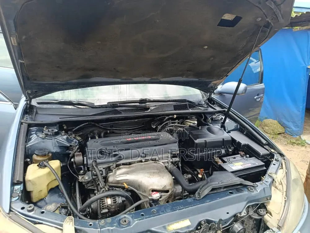 Toyota Camry LE 4dr Sedan (2.4L 4cyl 4A) 2004 Blue