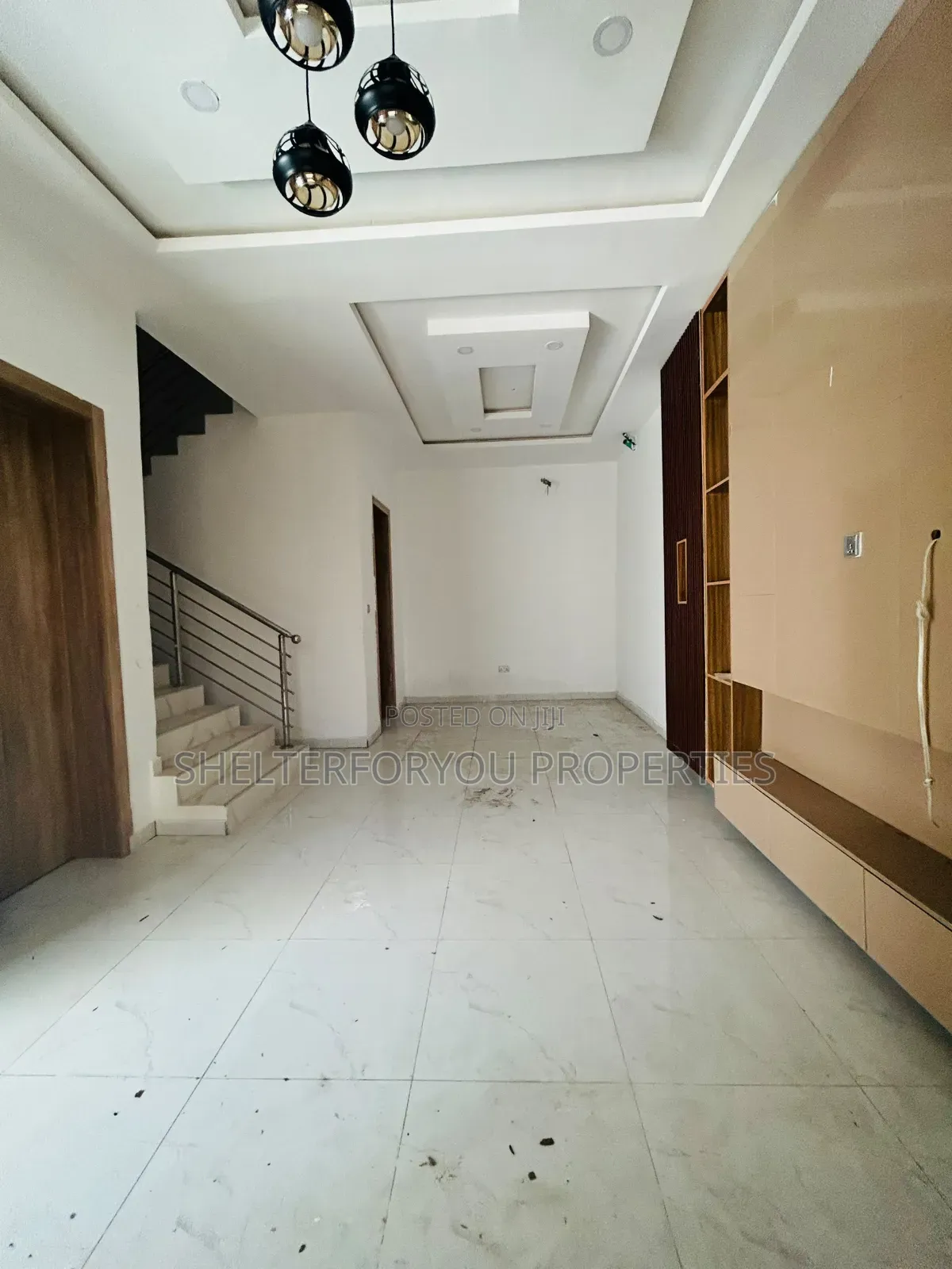 4bdrm Duplex in Ikota for sale