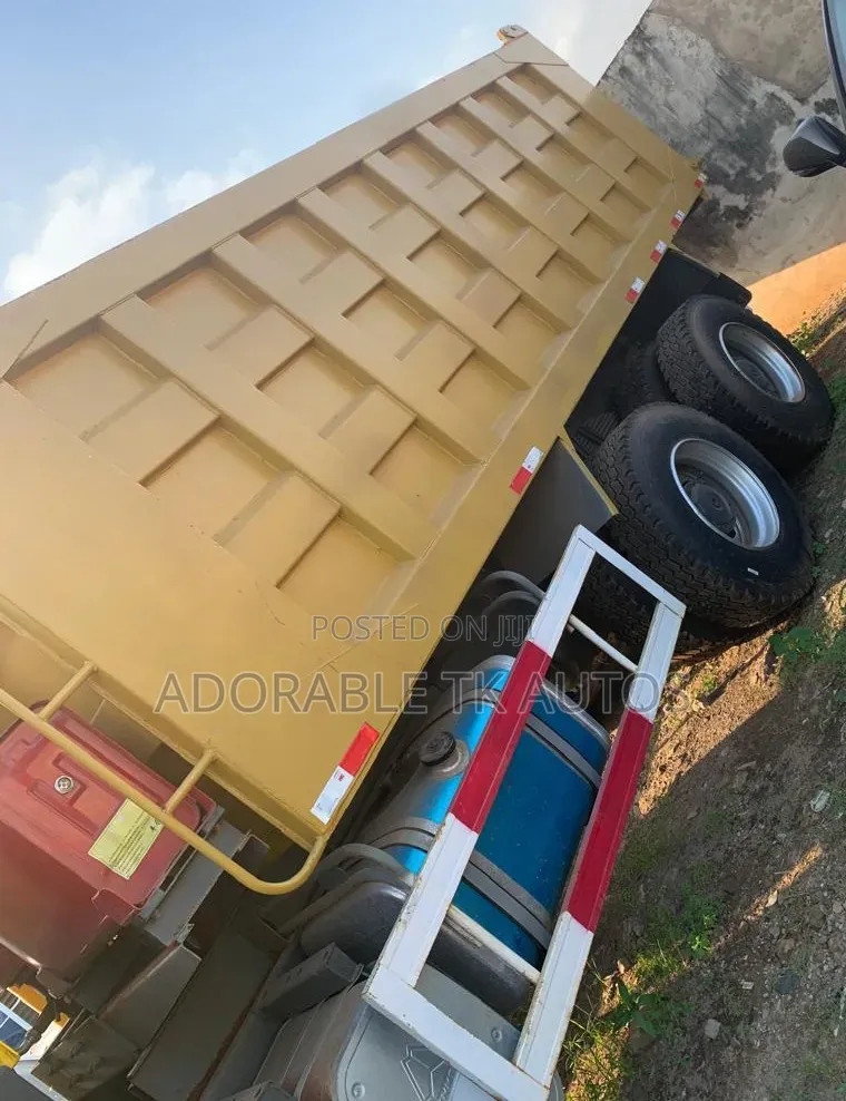 A Brand New HOWO SINOTRUCK in Mint Condition for Sale