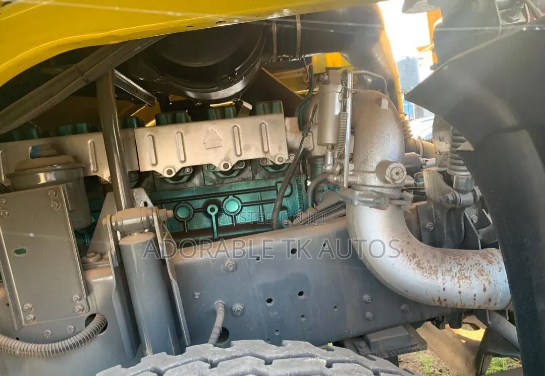 A Brand New HOWO SINOTRUCK in Mint Condition for Sale
