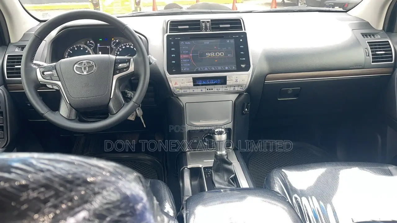 Toyota Land Cruiser Prado 2.7 2019 Black