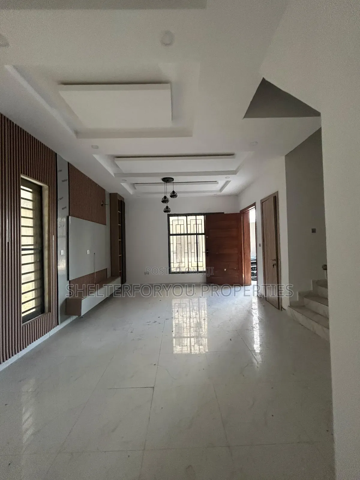 4bdrm Duplex in Ikota for sale