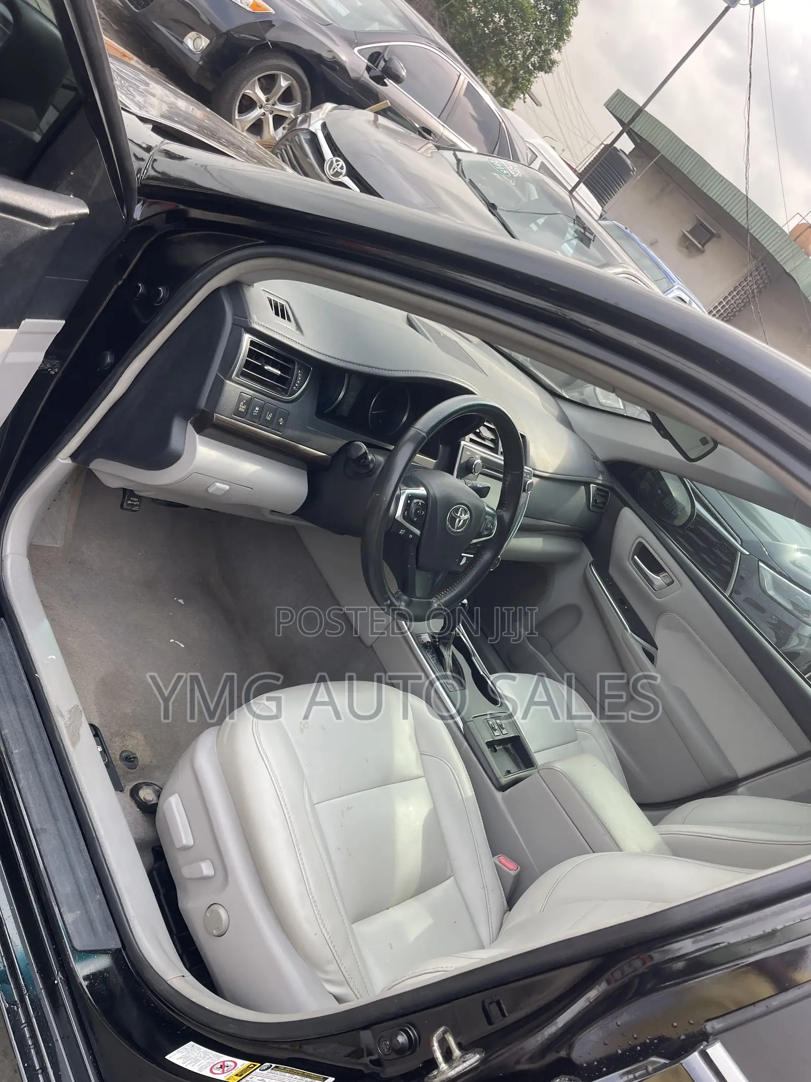Toyota Camry XLE 4dr Sedan (3.5L 6cyl 6A) 2017 Black