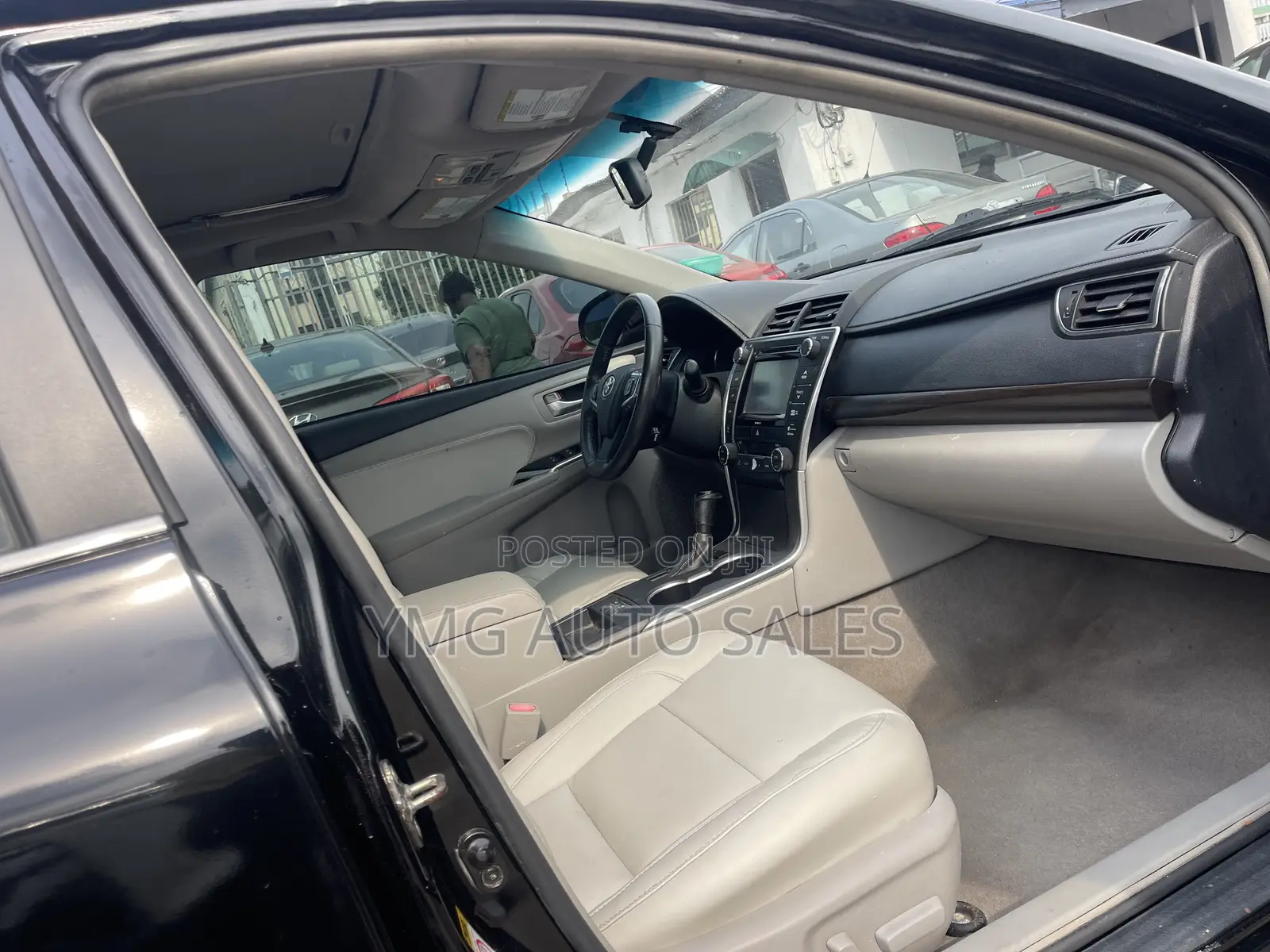 Toyota Camry XLE 4dr Sedan (3.5L 6cyl 6A) 2017 Black