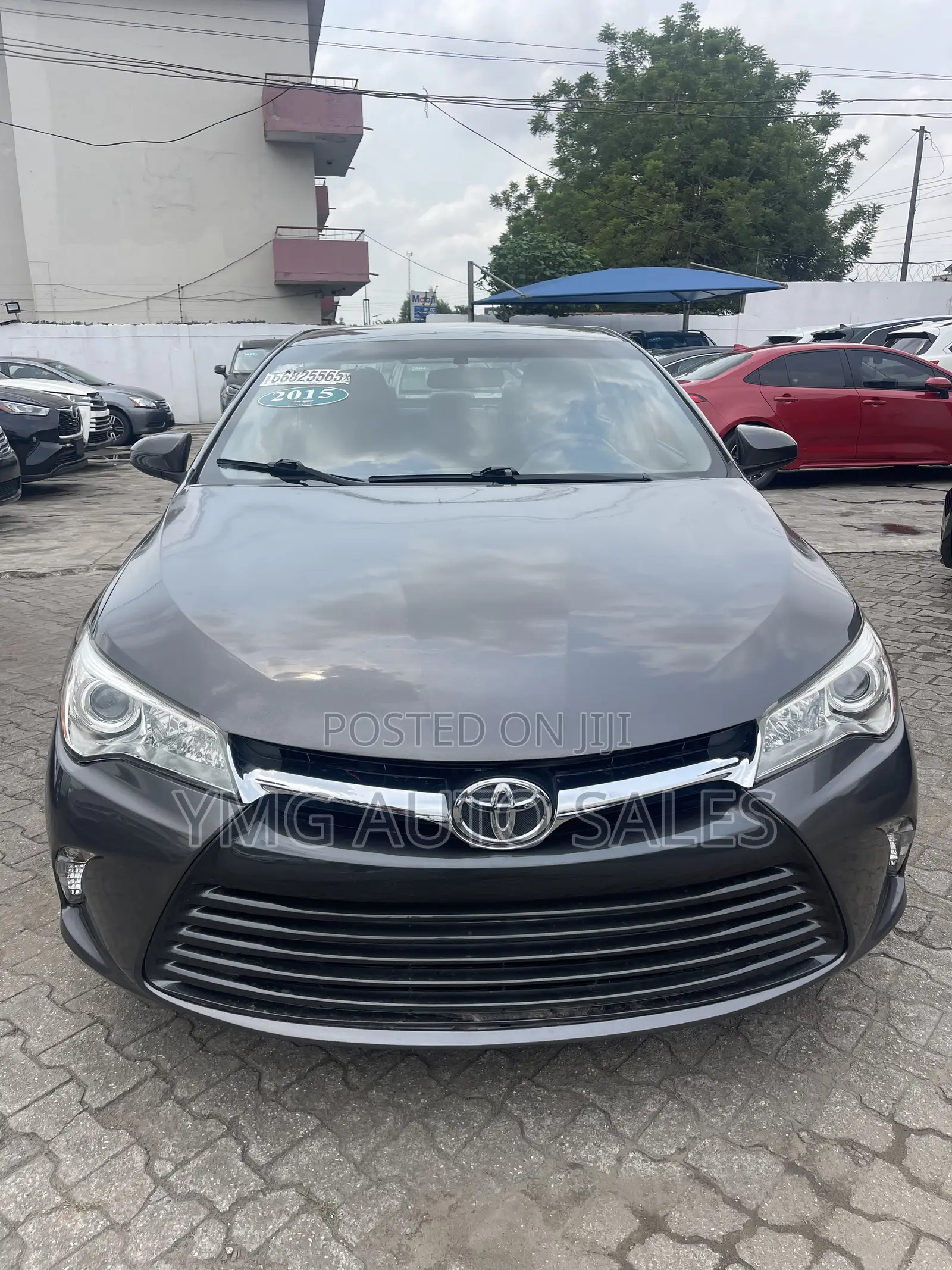 Toyota Camry LE 4dr Sedan (2.5L 4cyl 6A) 2015 Gray