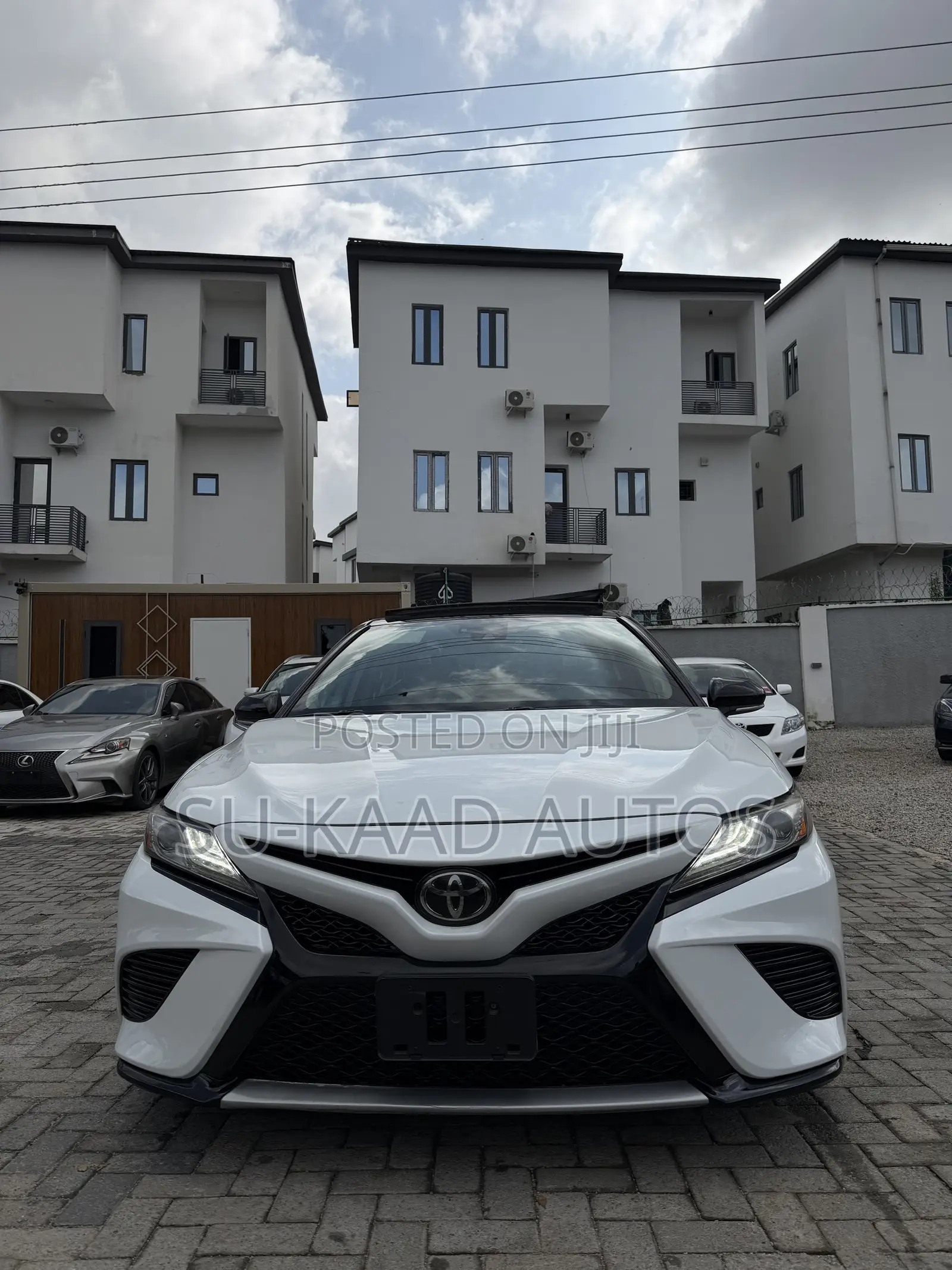 Toyota Camry XSE V6 FWD 2020 White