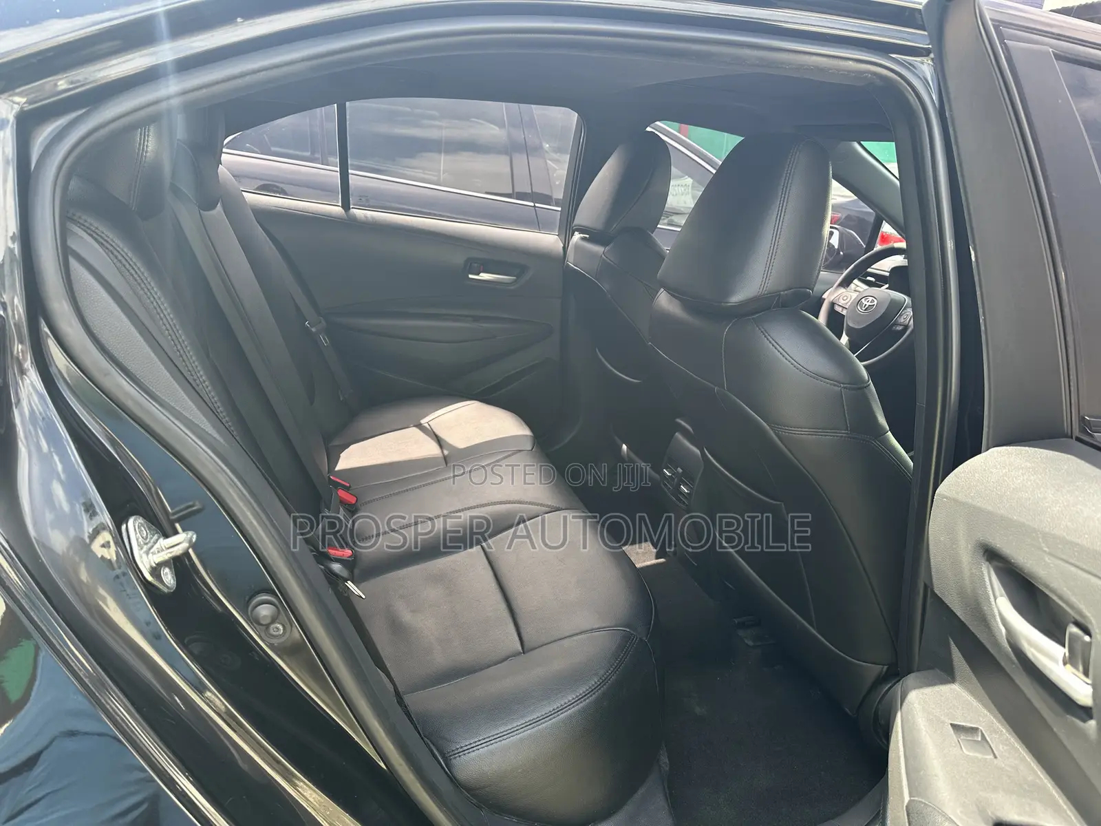 Toyota Corolla LE 2021 Black