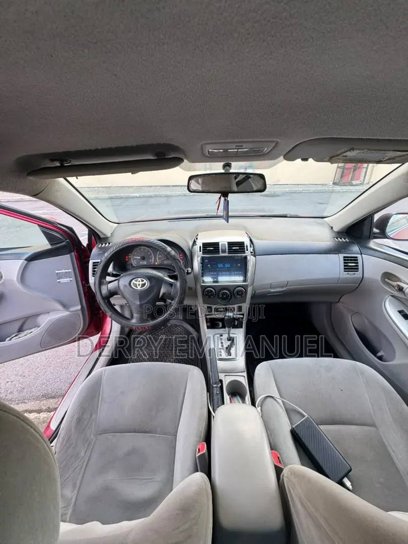 Toyota Corolla LE 4dr Sedan (1.8L 4cyl 4A) 2011 Red
