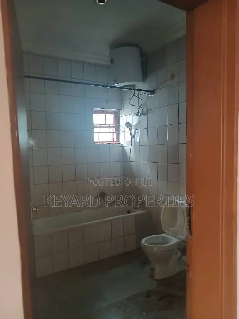 6bdrm Duplex in Wuse 2 for rent