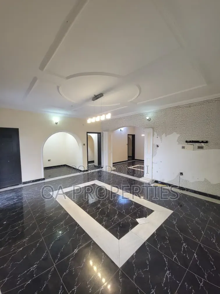 5bdrm Duplex in Kolapo Ishola Gra for rent