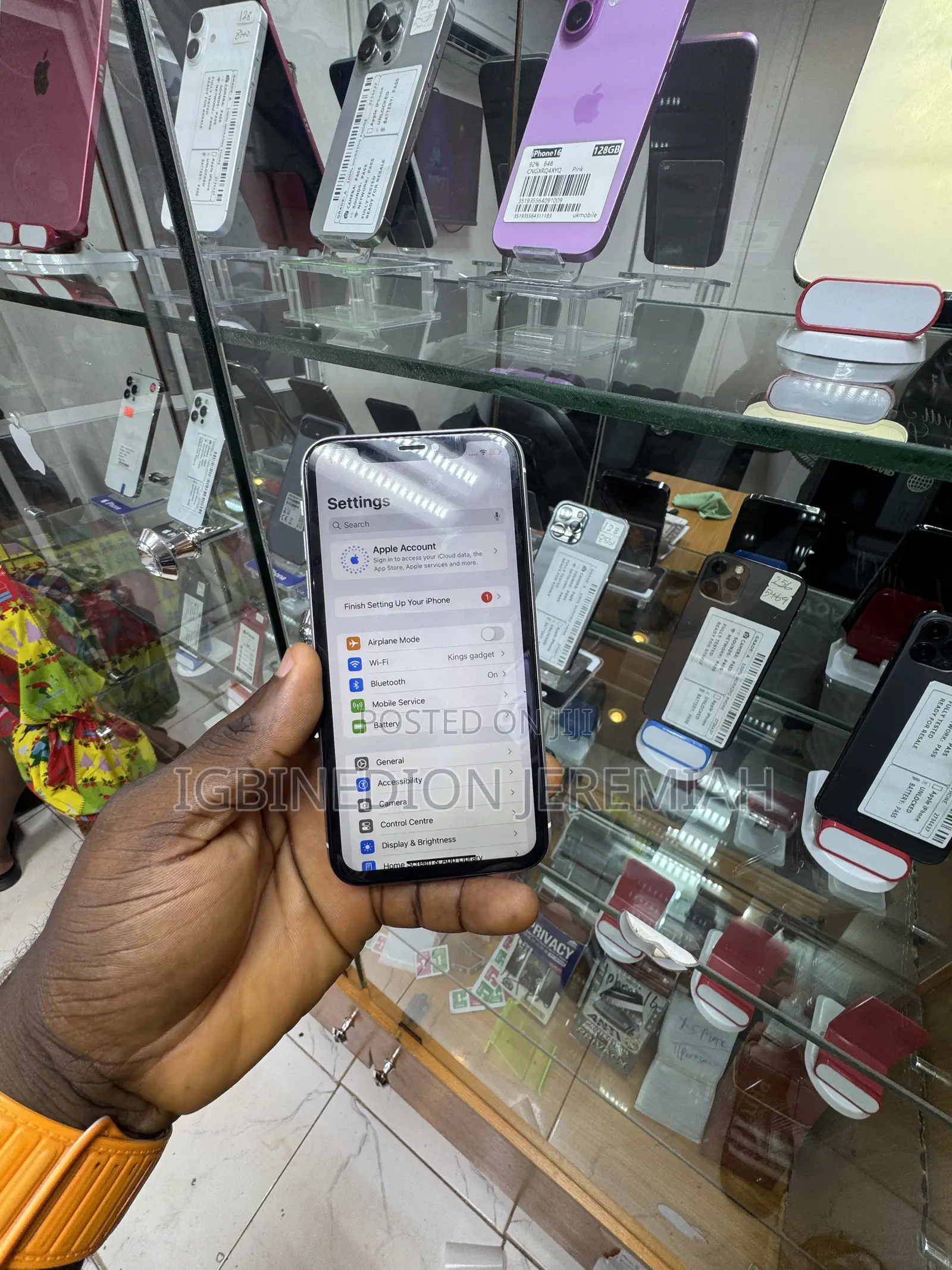 Apple iPhone XR 128 GB White