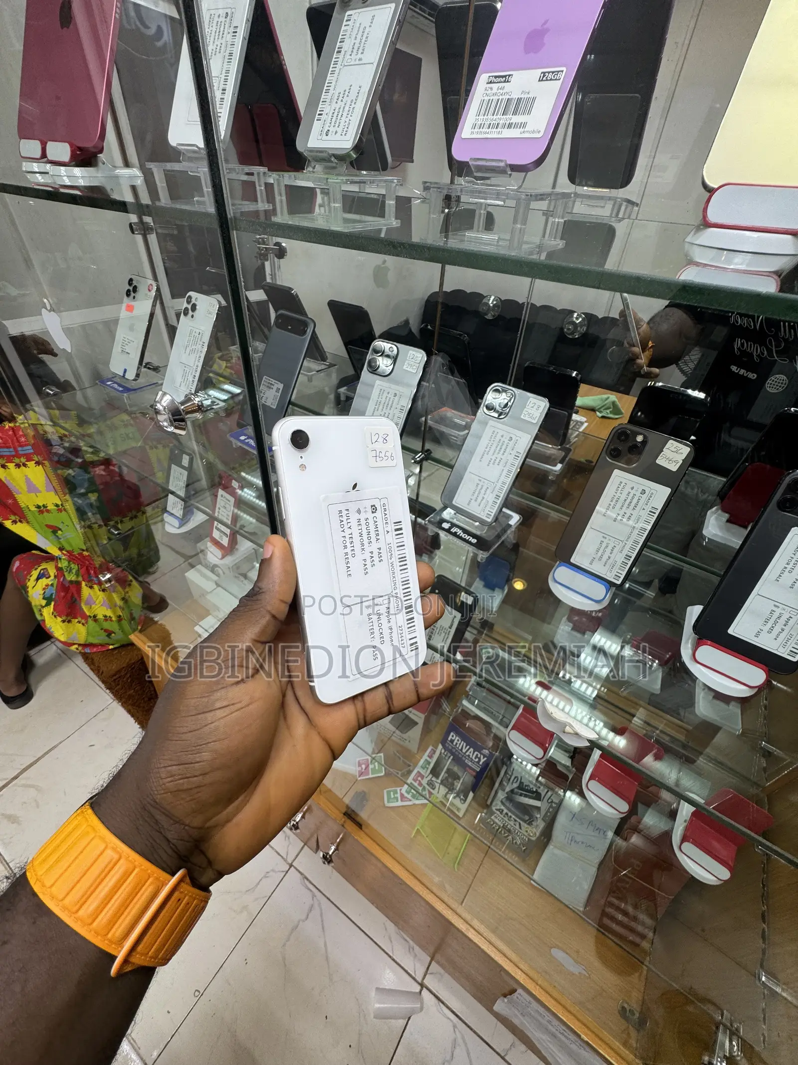 Apple iPhone XR 128 GB White