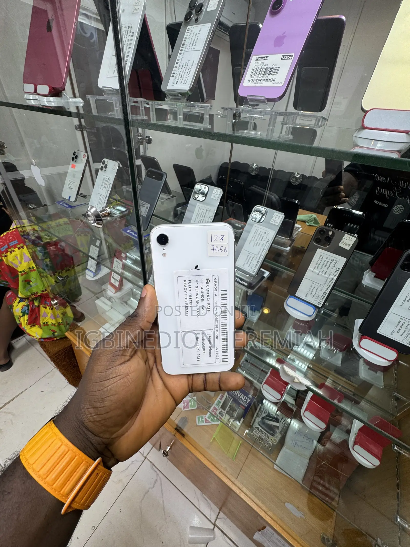 Apple iPhone XR 128 GB White