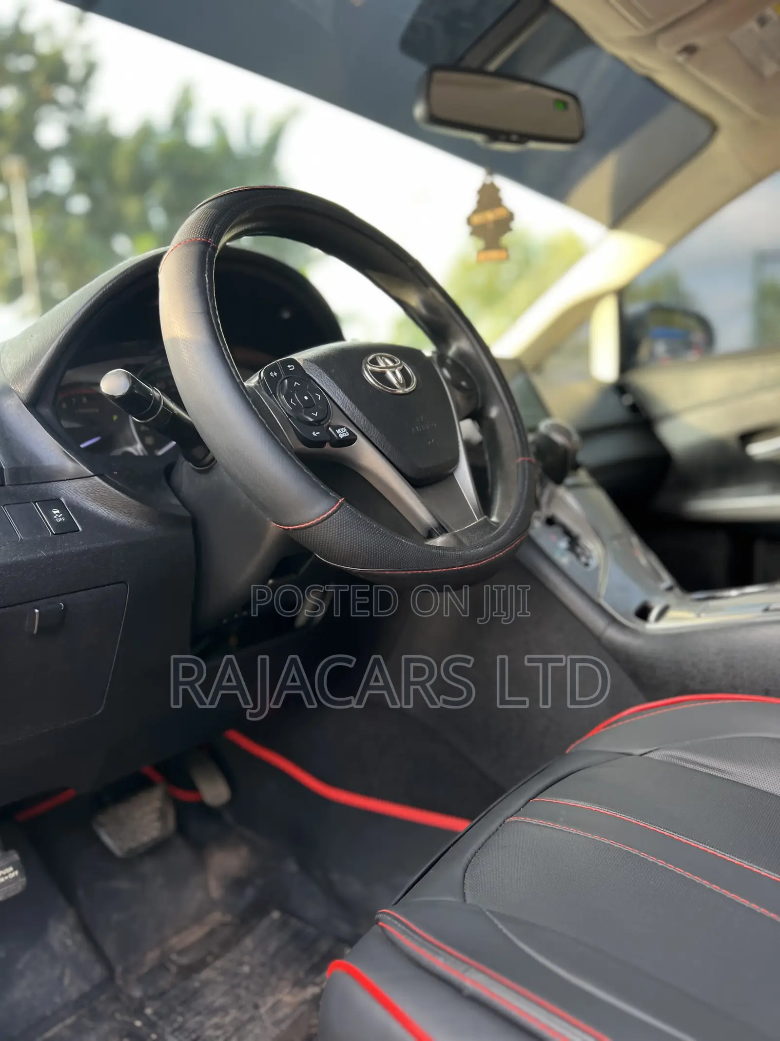 Toyota Venza LE 4dr Wagon AWD (2.7L 4cyl 6A) 2014 Silver