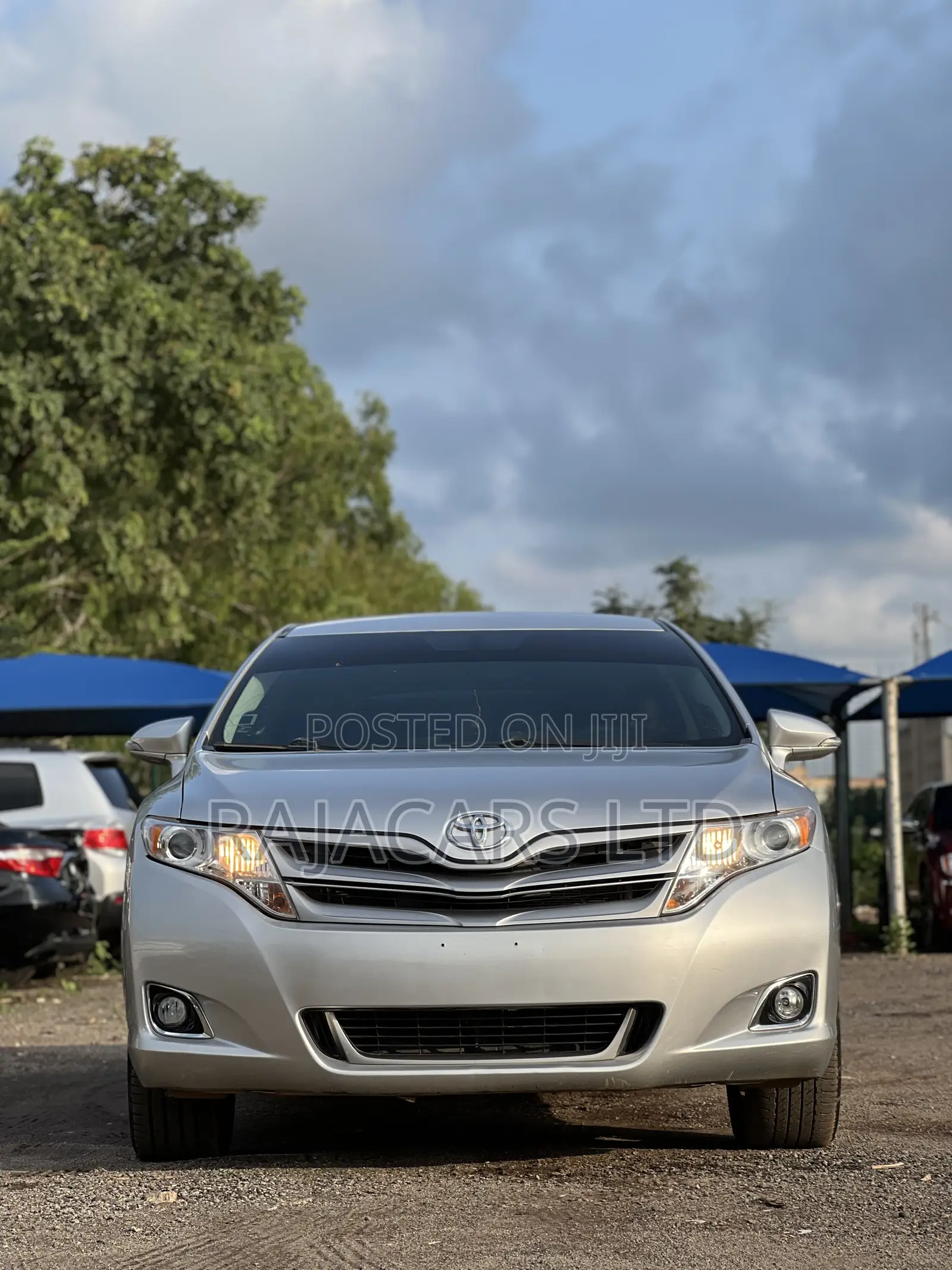 Toyota Venza LE 4dr Wagon AWD (2.7L 4cyl 6A) 2014 Silver