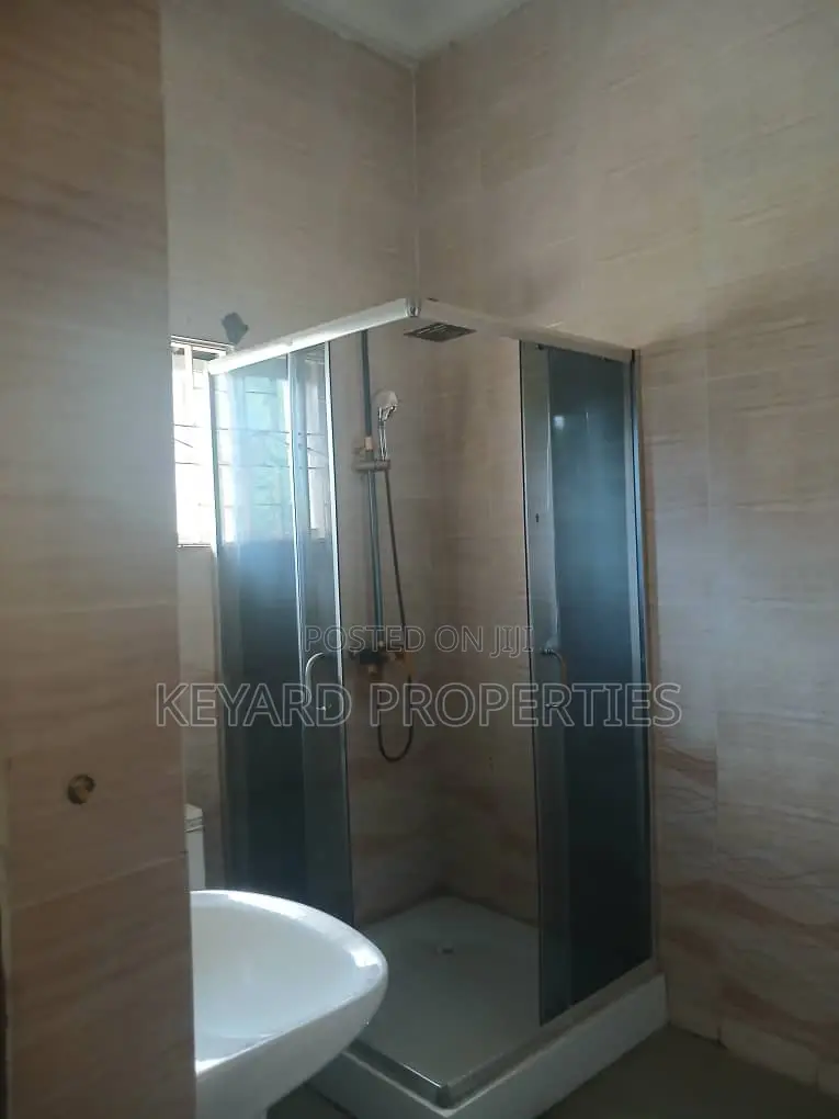 3bdrm Apartment in Wuse 2 for rent