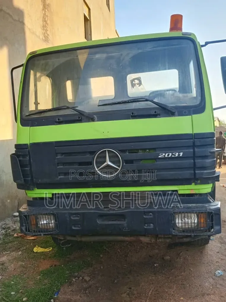 Mercedes Benz Actros Tipper 2031
