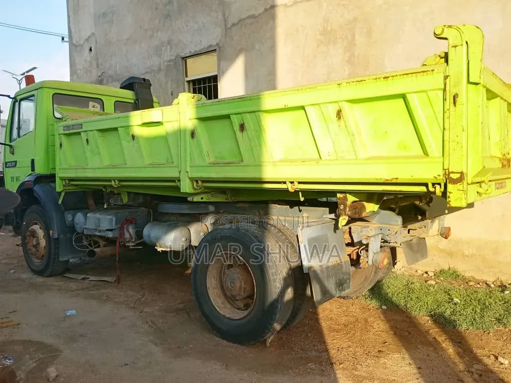 Mercedes Benz Actros Tipper 2031