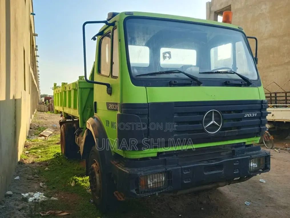 Mercedes Benz Actros Tipper 2031