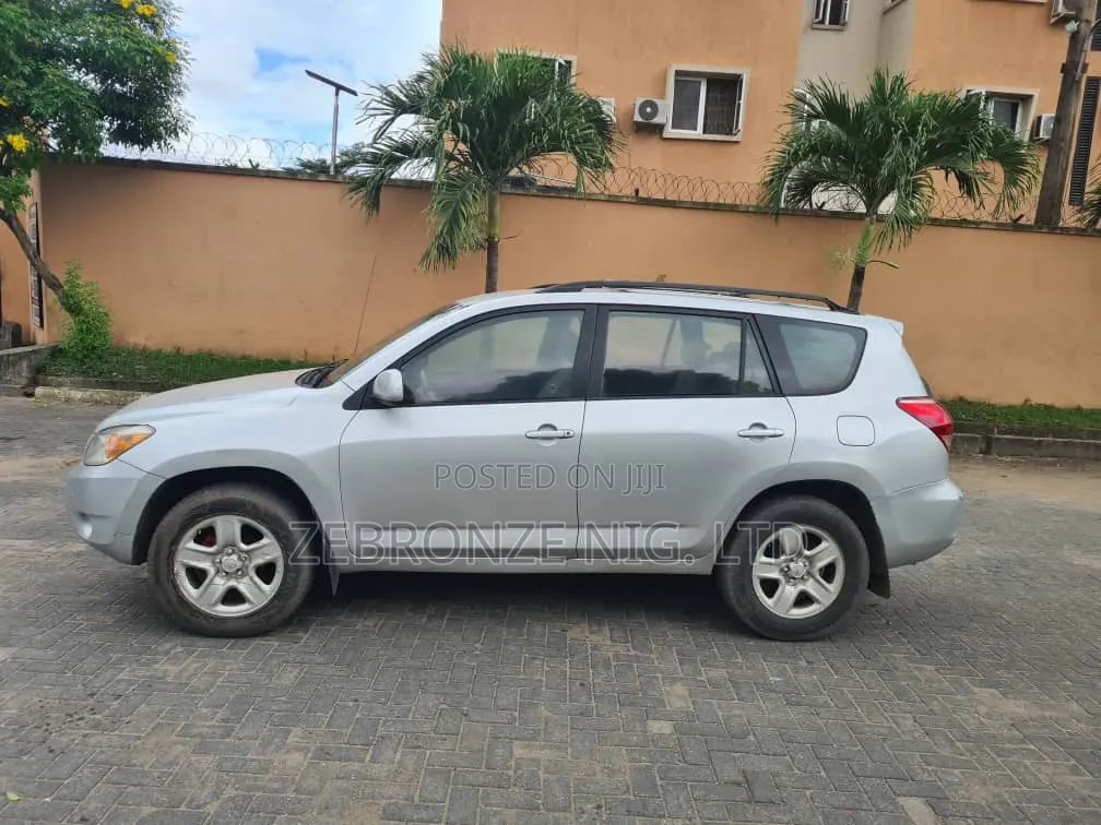 Toyota RAV4 2007 Silver