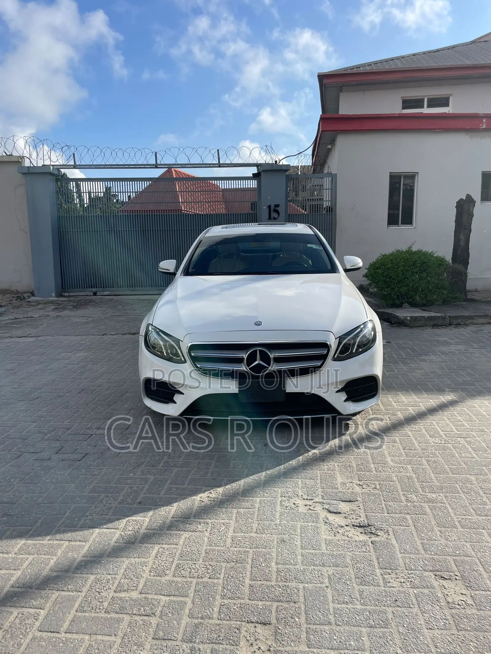 Mercedes-Benz E300 Base RWD Sedan (2.0L 4cyl 9A) 2017 White