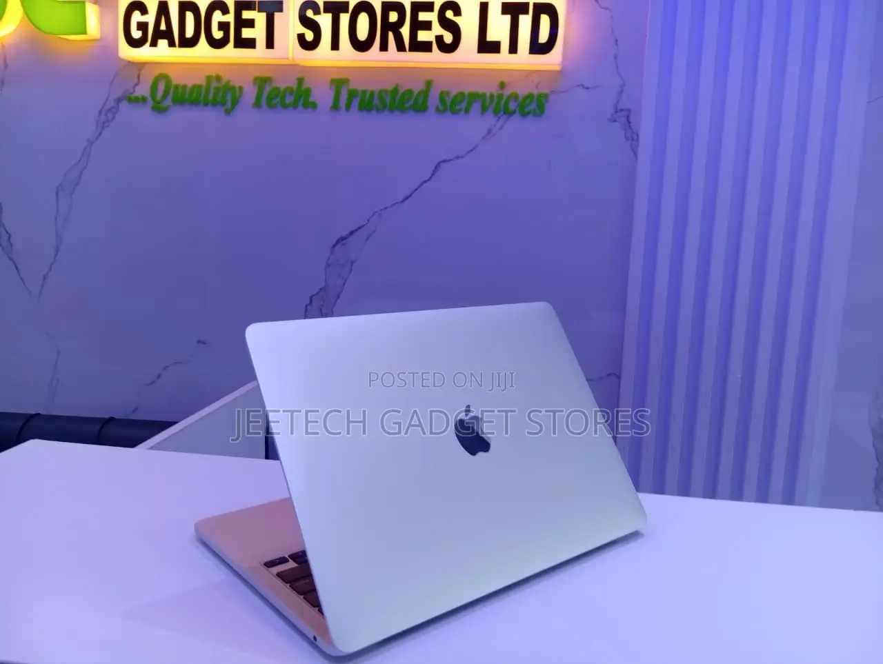 Laptop Apple MacBook Pro 2021 M1 16GB Apple M1 SSD 512GB