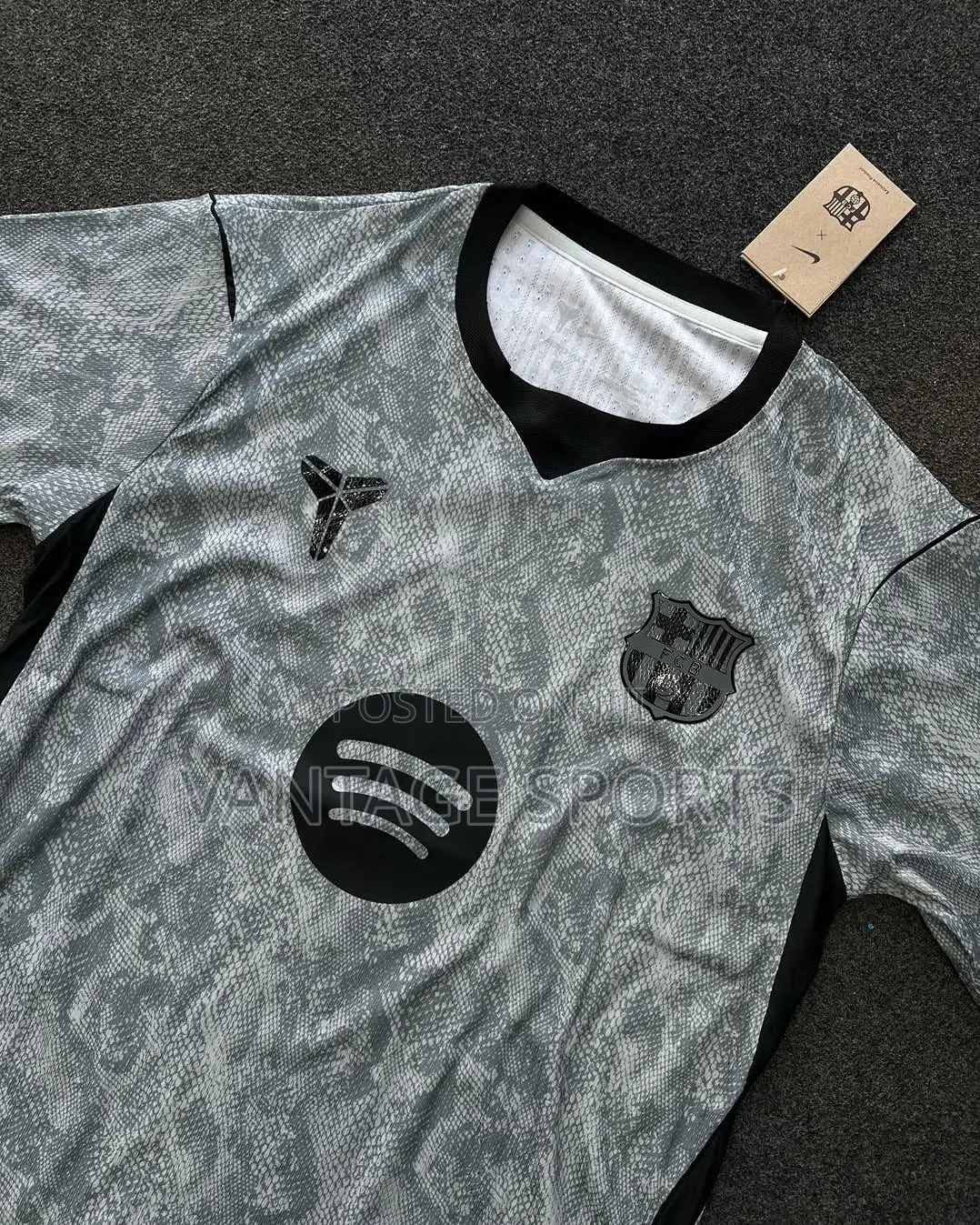Barcelona 2026/27 Goalkeeper Jersey Player’s Version